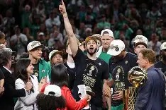 开云体育- 塔图姆最高分 