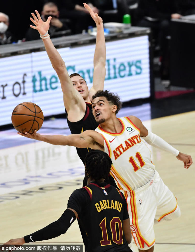 Uzi关键节点突破纪录,老鹰带队取胜!的简单介绍 Uzi关键节点突破纪录,老鹰带队取胜!的简单介绍