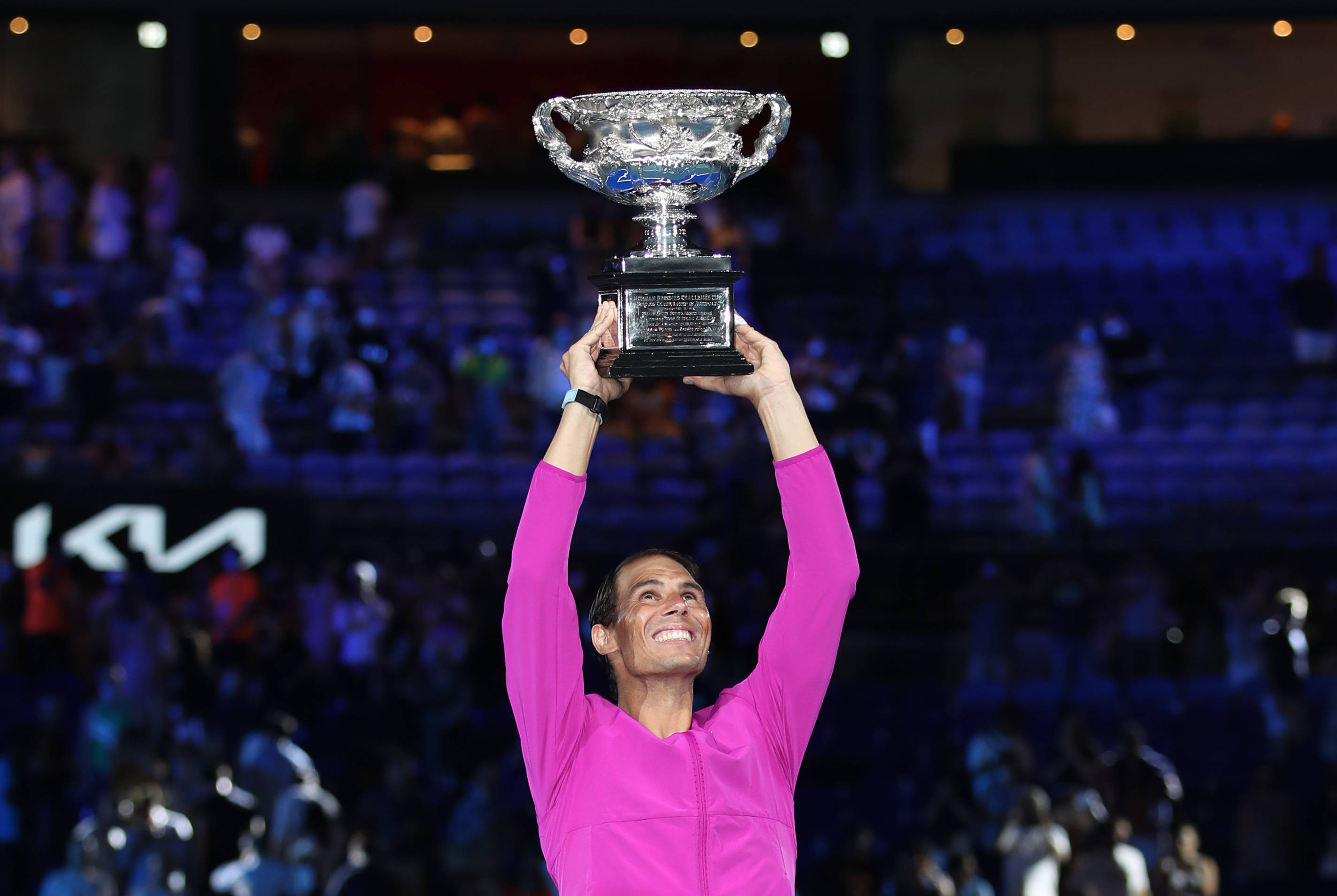 关于纳达尔连续十场比赛得分超过高光表现，老鹰挑战极限！的信息